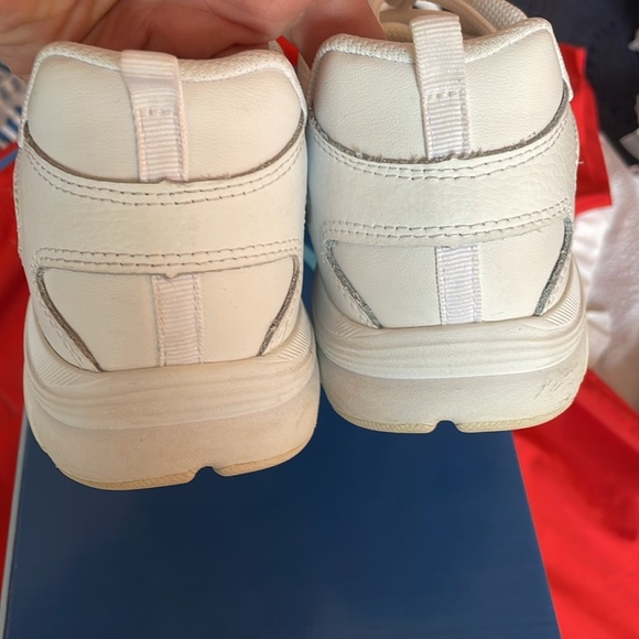 STRIDE RITE Girls White Tennis shoes Sz. 5.5 - Picture 5 of 7